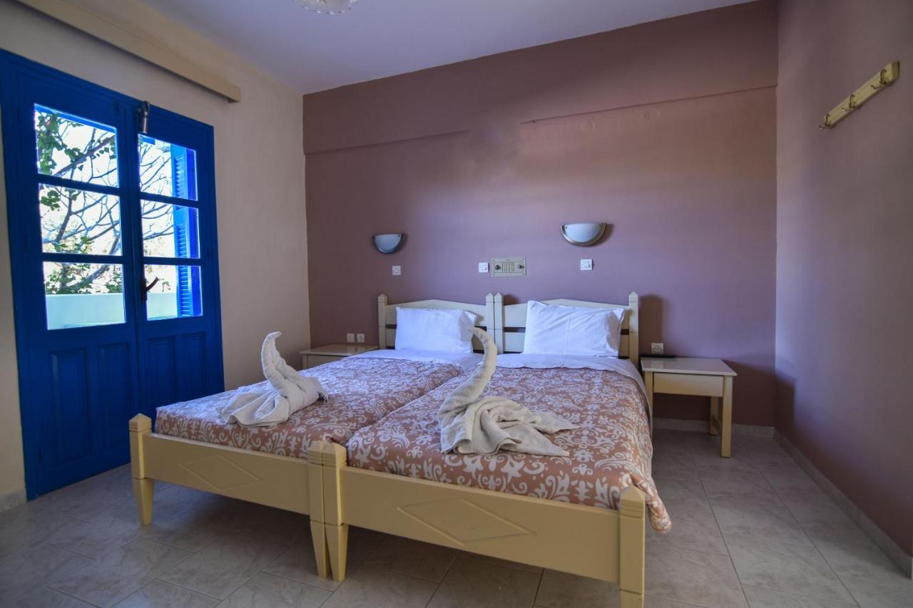 Vardes Hotel Studios Амупі Екстер'єр фото