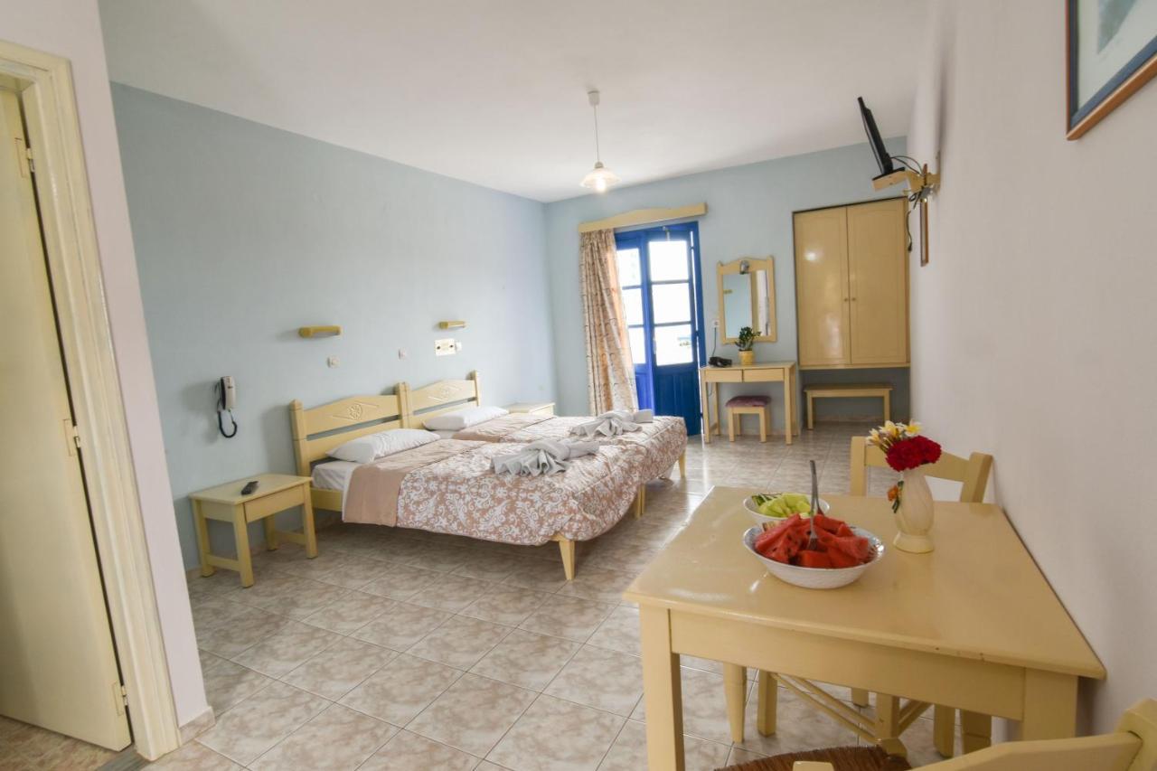 Vardes Hotel Studios Амупі Екстер'єр фото